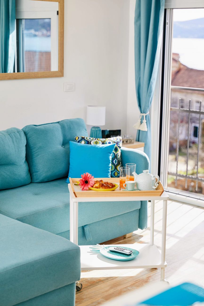 Tivat, 5tivat.kotor.budva.montenegro.parking.beach.sea.view.sun.vacation.holiday.apartment.hotel.mountain.tour.relax