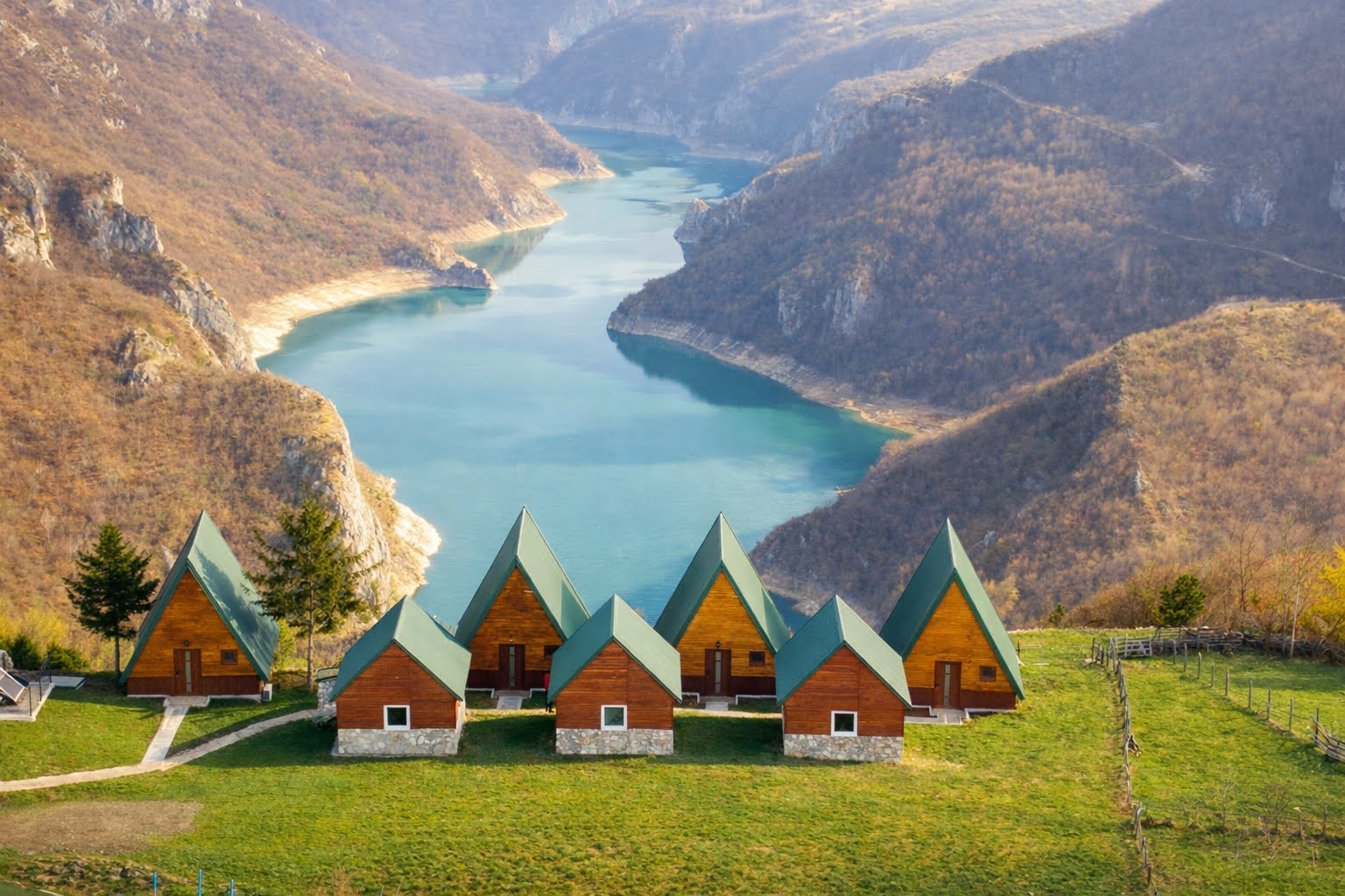 Rural Resort Tron Gold Piva Lake View Lux Chalet